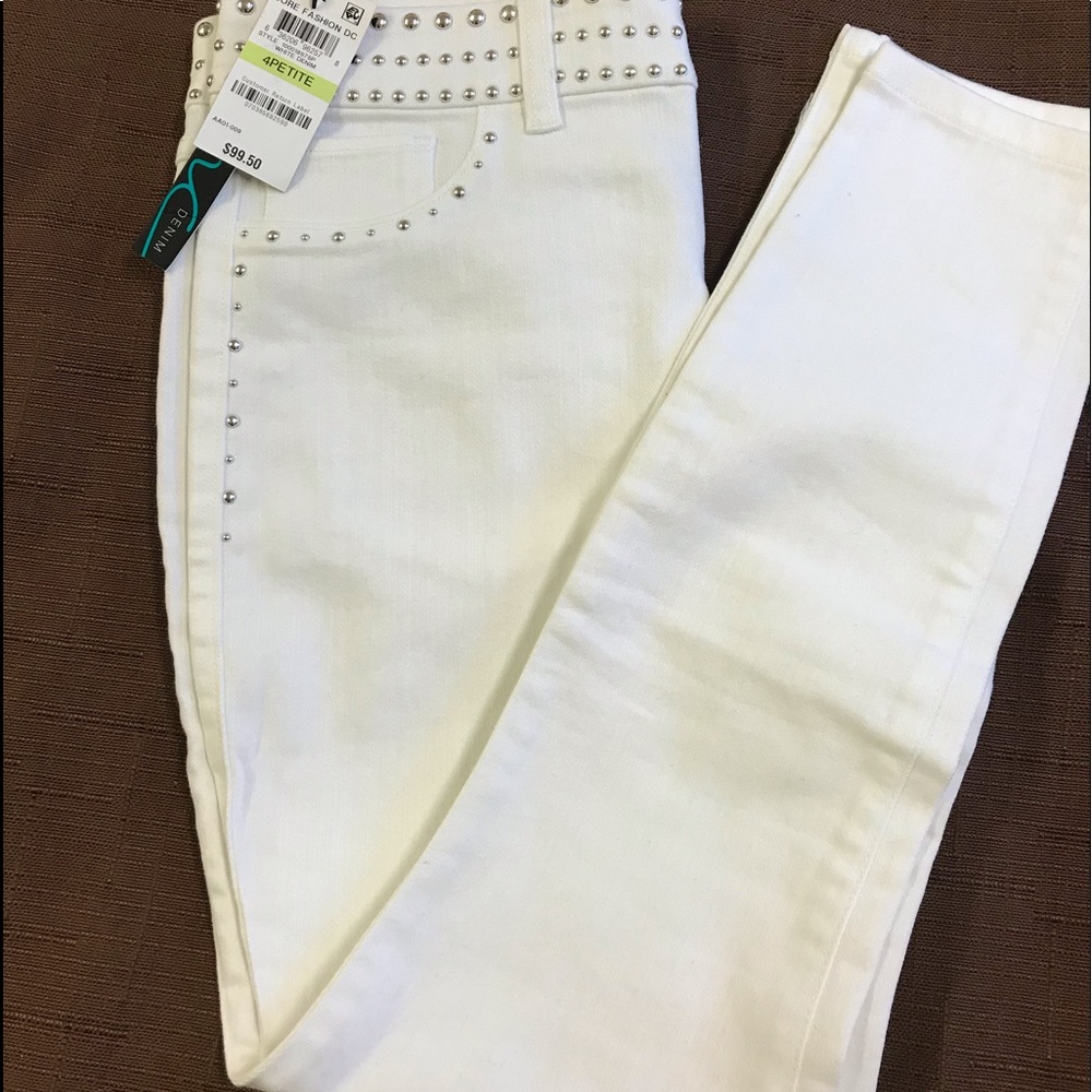 Ladies Ankle slacks